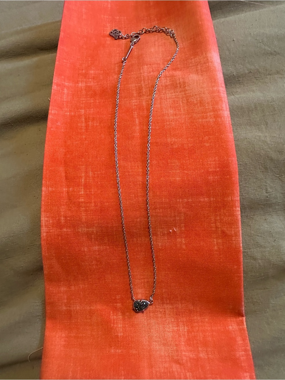 Kendra Scott iridescent pendant Necklace